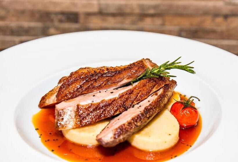 酒店 Holiday Inn Budapest Budaörs, An Ihg