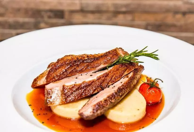 Hotel Holiday Inn Budapest Budaörs, An Ihg