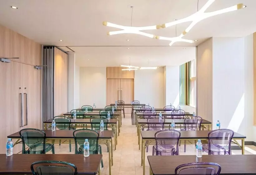 Hotel Ibis Styles Osaka Namba