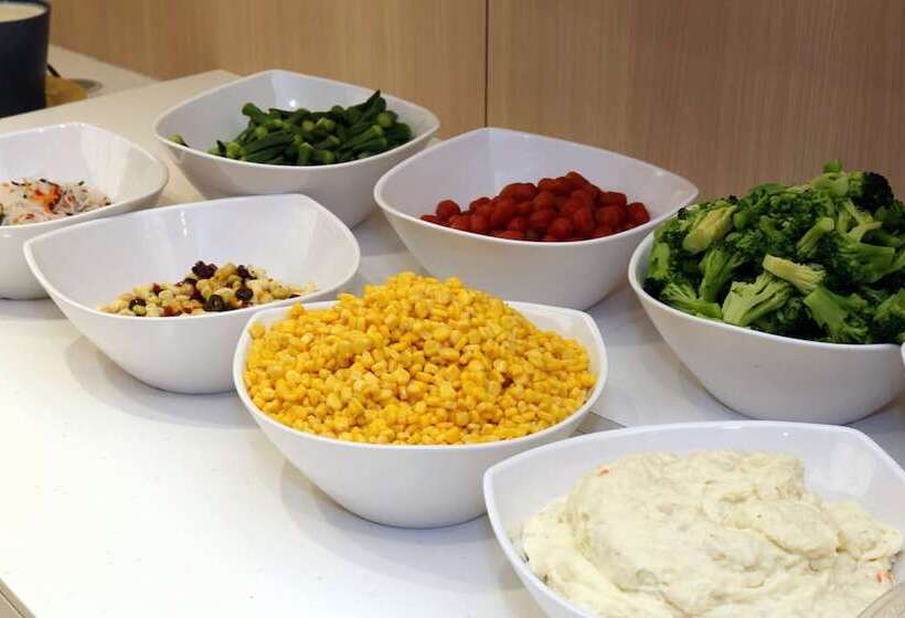 ホテル Ibis Styles Osaka Namba