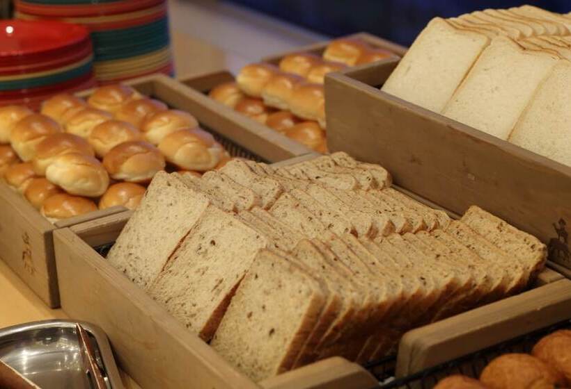 ホテル Ibis Styles Osaka Namba