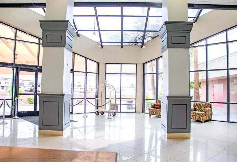 هتل Midtown Garden Inn Phoenix