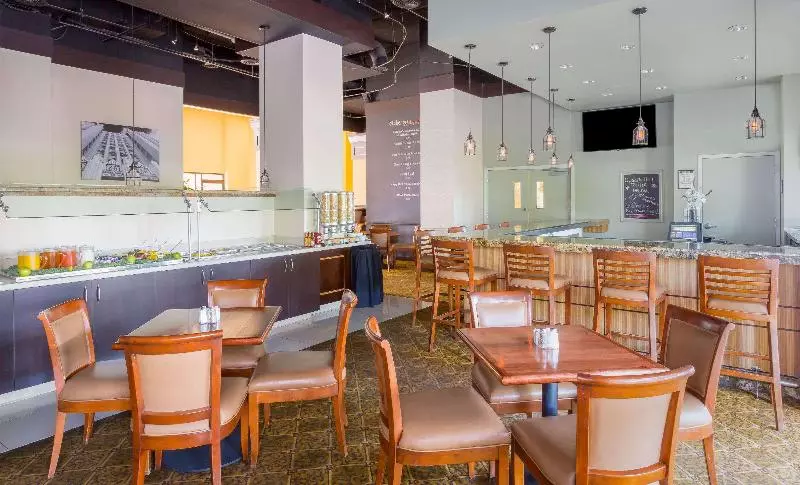 هتل Midtown Garden Inn Phoenix