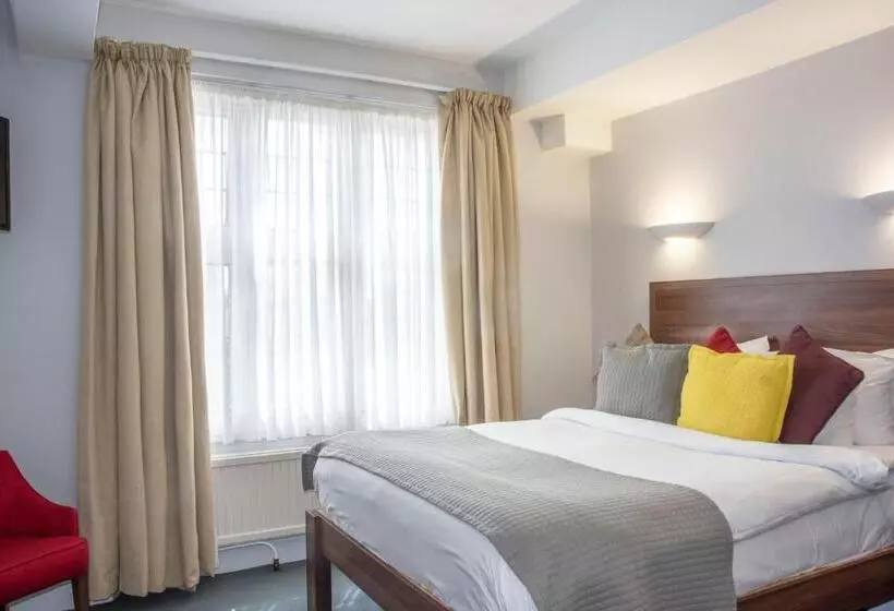 בית מלון כפרי Royal Oxford