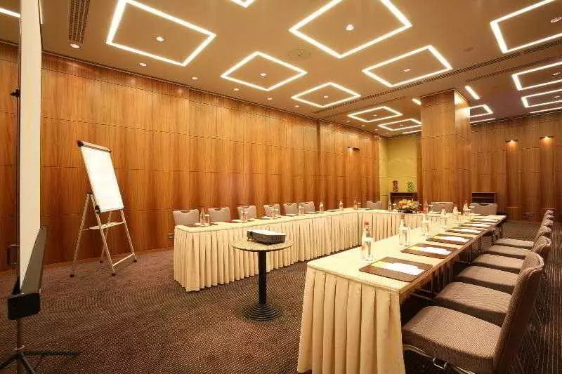 Отель Sheraton Palace  Moscow