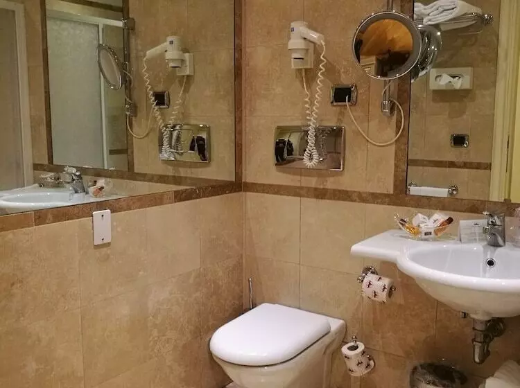 هتل Suites Torre Dell Orologio