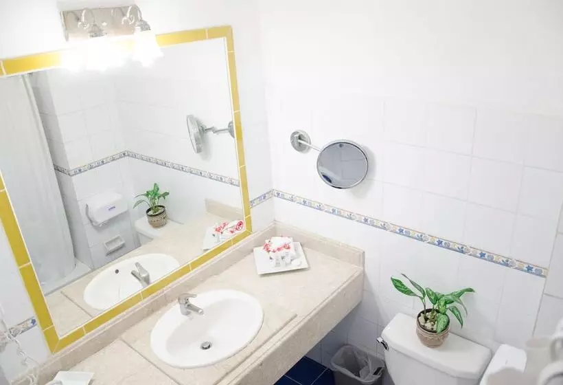 Отель Victorian House