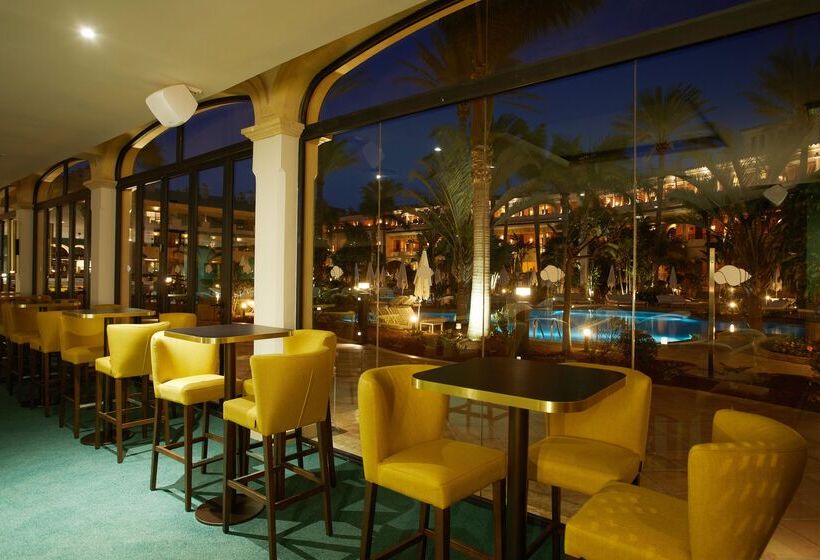 Secrets Bahía Real Resort & Spa - Adults Only