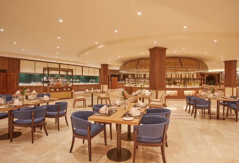 Secrets Bahía Real Resort & Spa - Adults Only