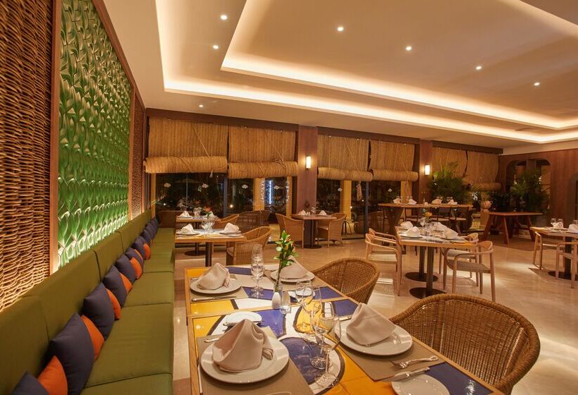 Secrets Bahía Real Resort & Spa - Adults Only