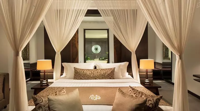هتل White Rose Kuta Resort Villas & Spa