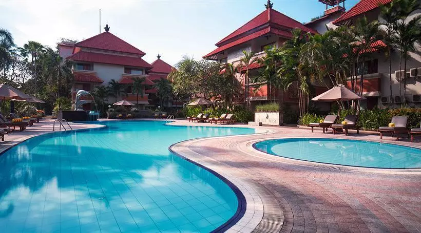 هتل White Rose Kuta Resort Villas & Spa