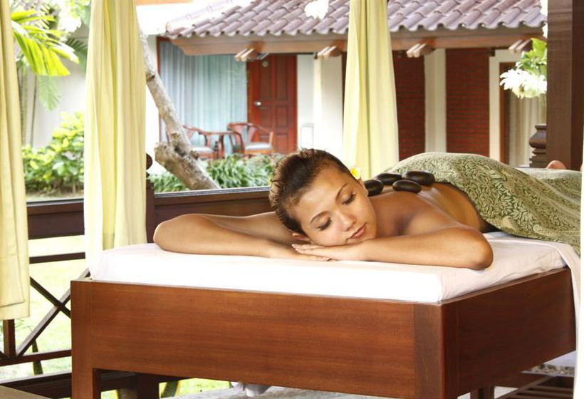 هتل White Rose Kuta Resort  Villas & Spa