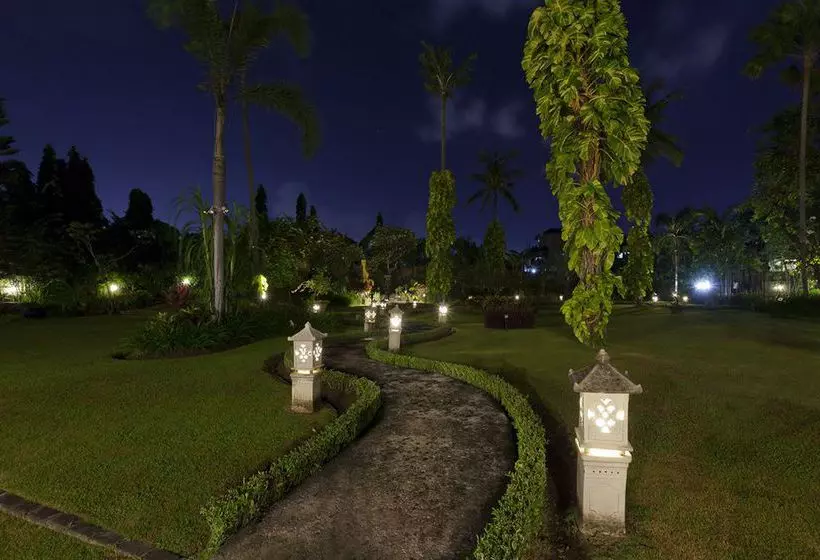 هتل White Rose Kuta Resort Villas & Spa