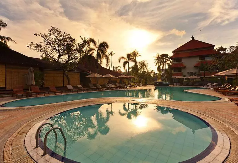 هتل White Rose Kuta Resort Villas & Spa