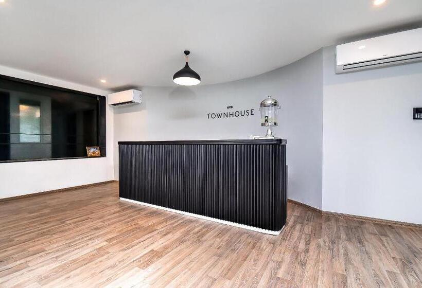 هتل Oyo Townhouse 051 Lal Kothi