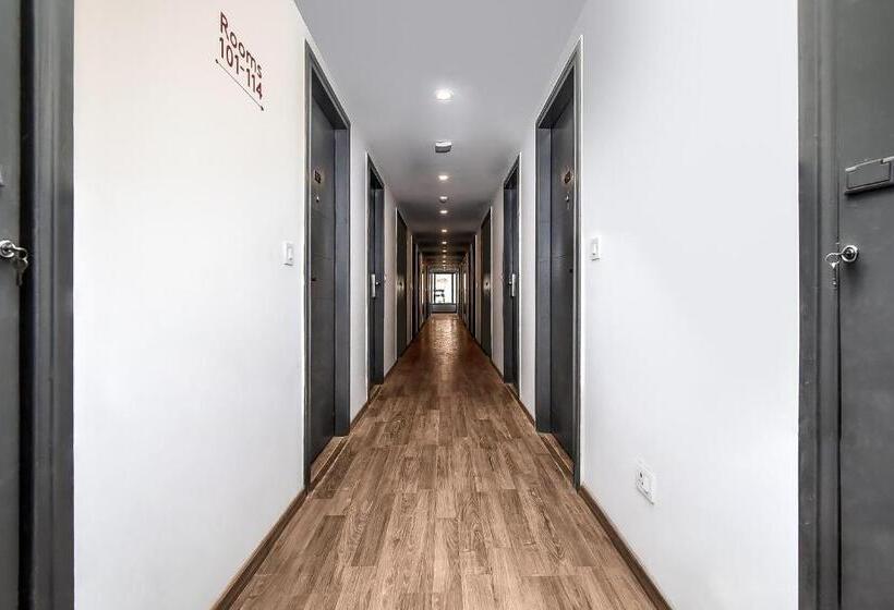 هتل Oyo Townhouse 051 Lal Kothi