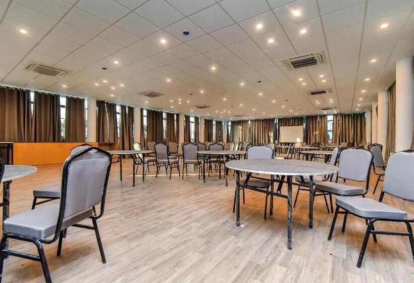 هتل Oyo Townhouse 051 Lal Kothi