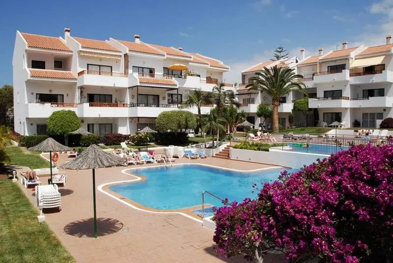 Apartamentos Hg Cristian Sur