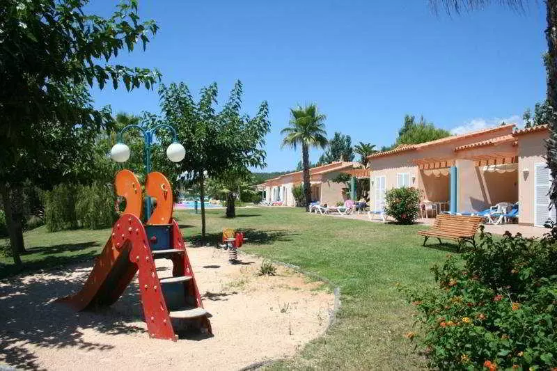 Apartamentos Mar Blau