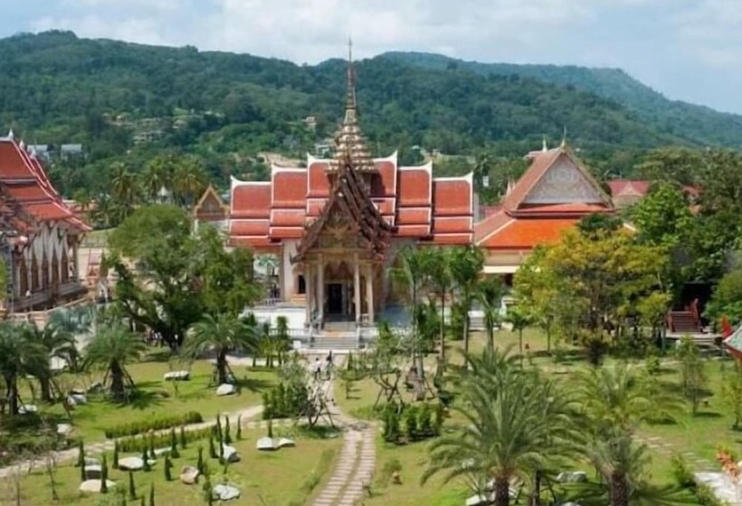 호텔 Amora Beach Resort Phuket