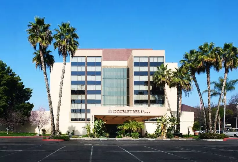 Hotel Doubletree By Hilton Fresno Convention Center