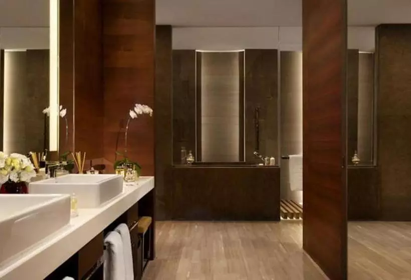 호텔 Garden International