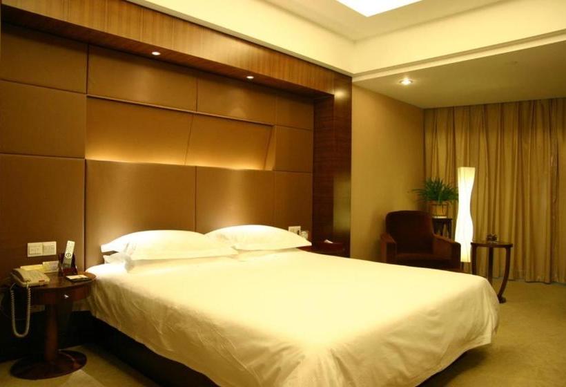 בית מלון כפרי Garden International