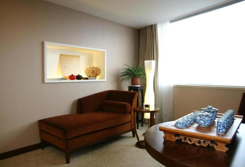 בית מלון כפרי Garden International