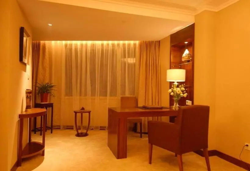 호텔 Garden International