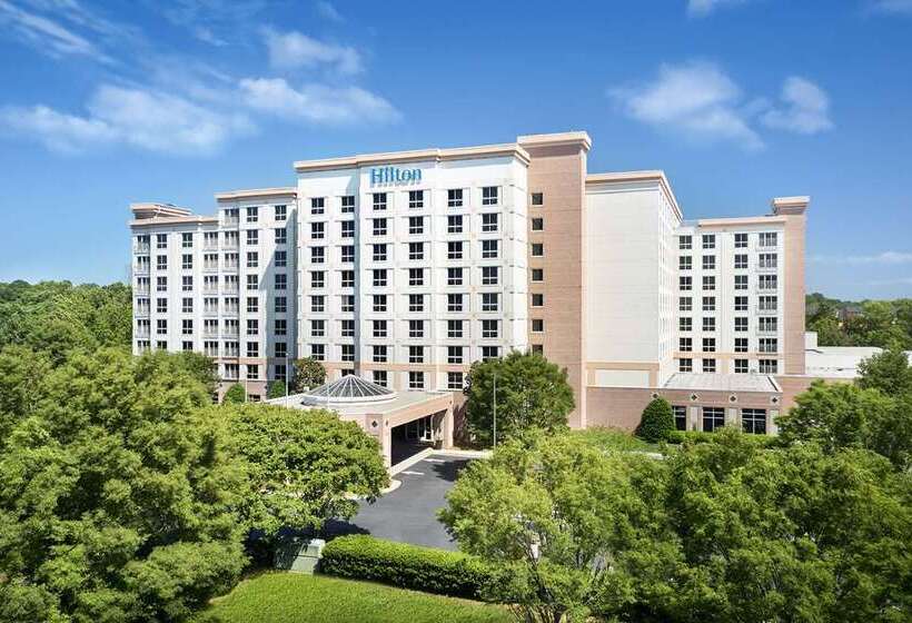 هتل Hilton Charlotte Airport