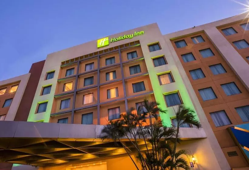هتل Holiday Inn Convention Center, An Ihg