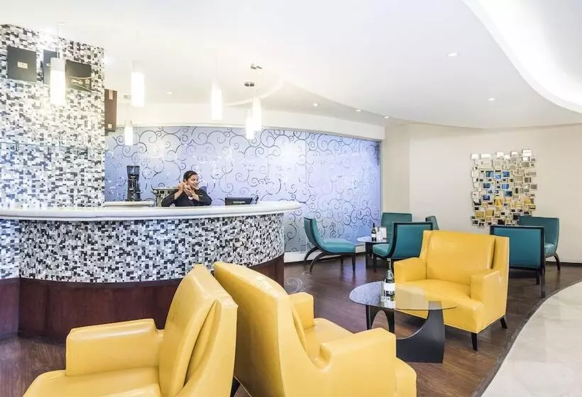 هتل Holiday Inn Convention Center, An Ihg