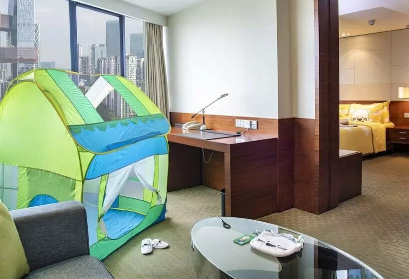 ホテル Holiday Inn Shenzhen Donghua, An Ihg