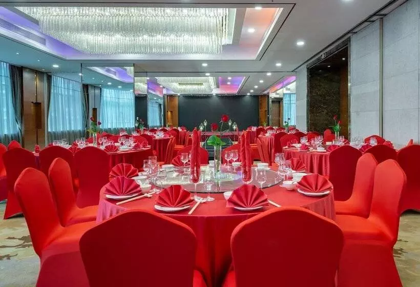 ホテル Holiday Inn Shenzhen Donghua, An Ihg