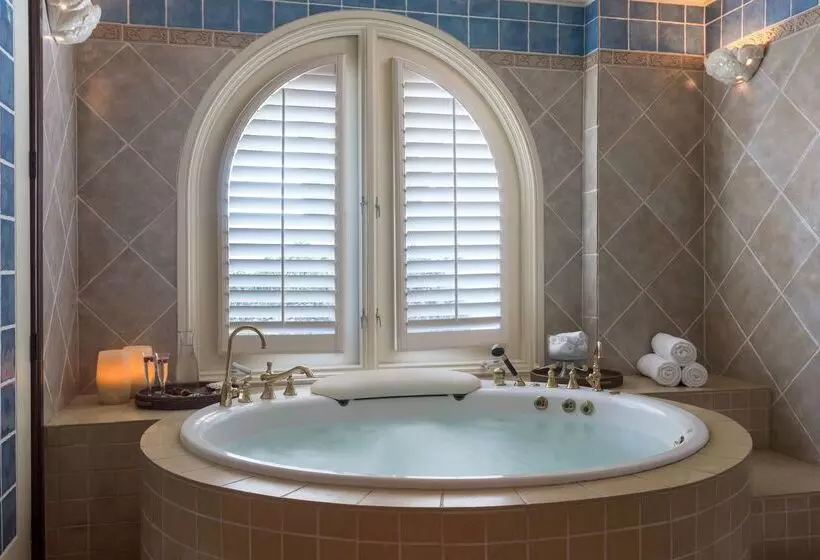 Отель Hyatt Regency Huntington Beach Resort And Spa