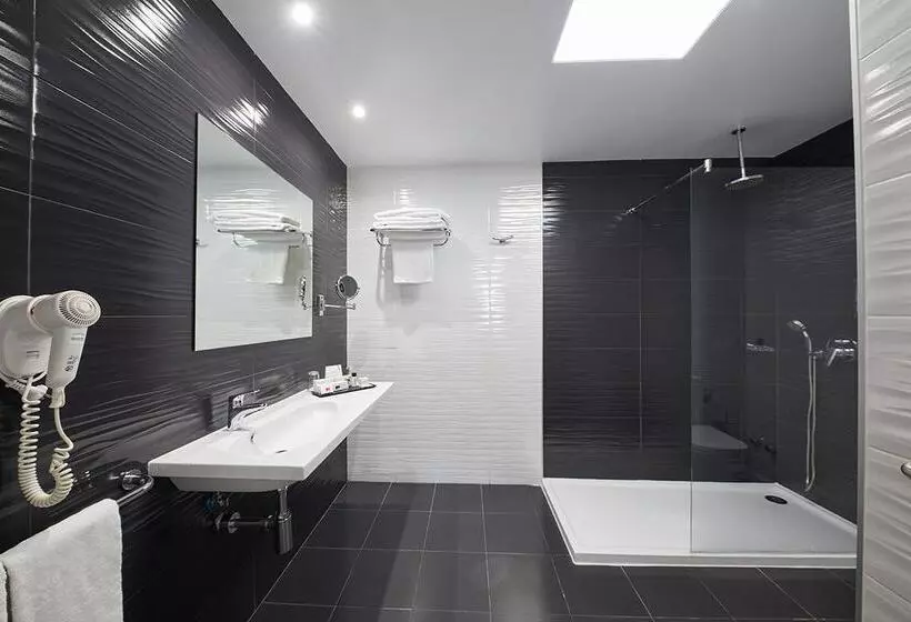 فندق Joan Miro Museum