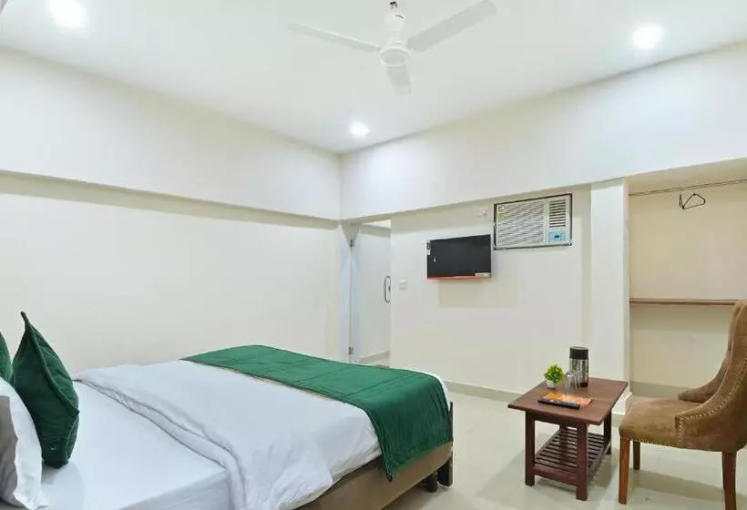 Hotel Chowdhry Tourist Lodge New Delhi Railway Station 2 Minutes Walk