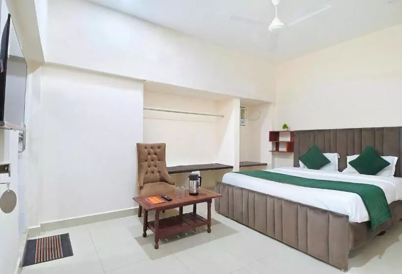 Hotel Chowdhry Tourist Lodge New Delhi Railway Station 2 Minutes Walk