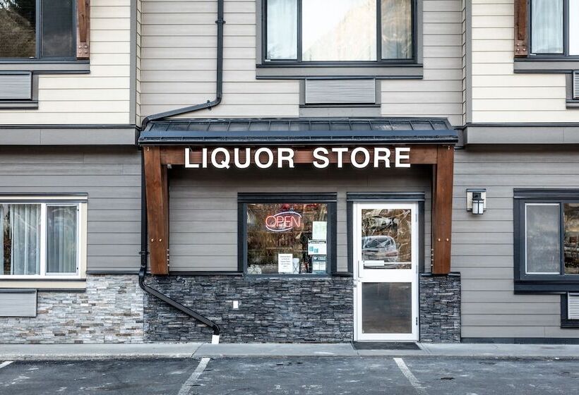 هتل Prestige Inn Golden