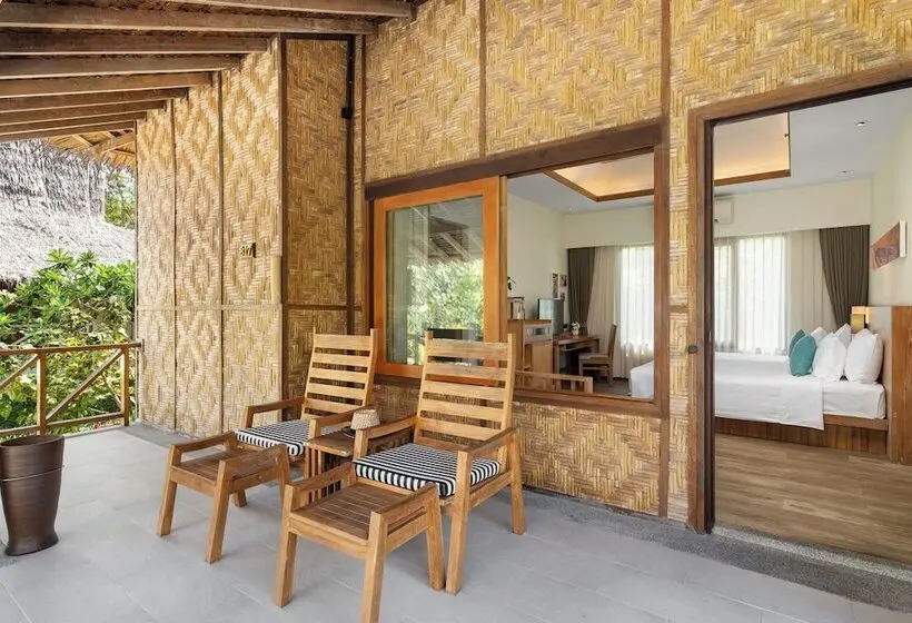 Hotelli Saii Phi Phi Island Village