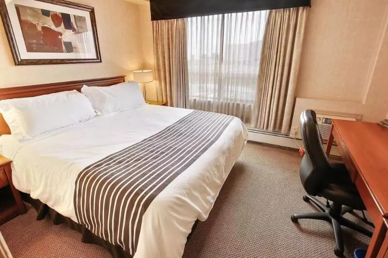 Sandman Hotel Calgary Airport