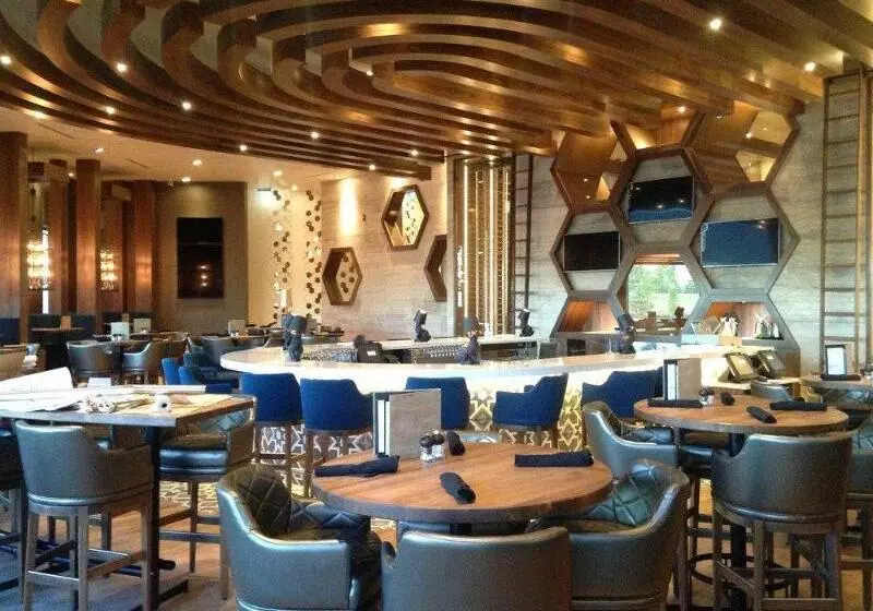 Sandman Hotel Calgary Airport