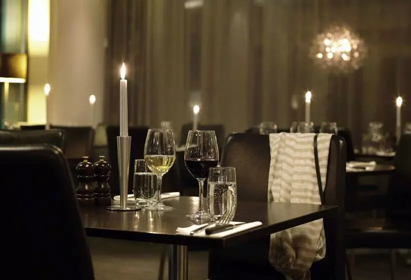 酒店 Scandic Alvik