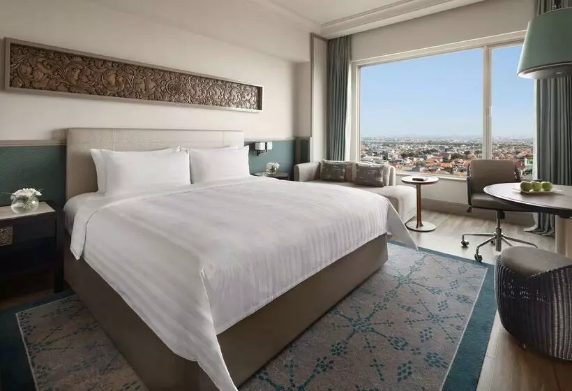 فندق Shangrila Surabaya