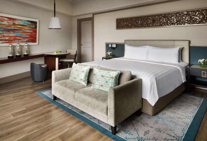 בית מלון כפרי Shangrila Surabaya