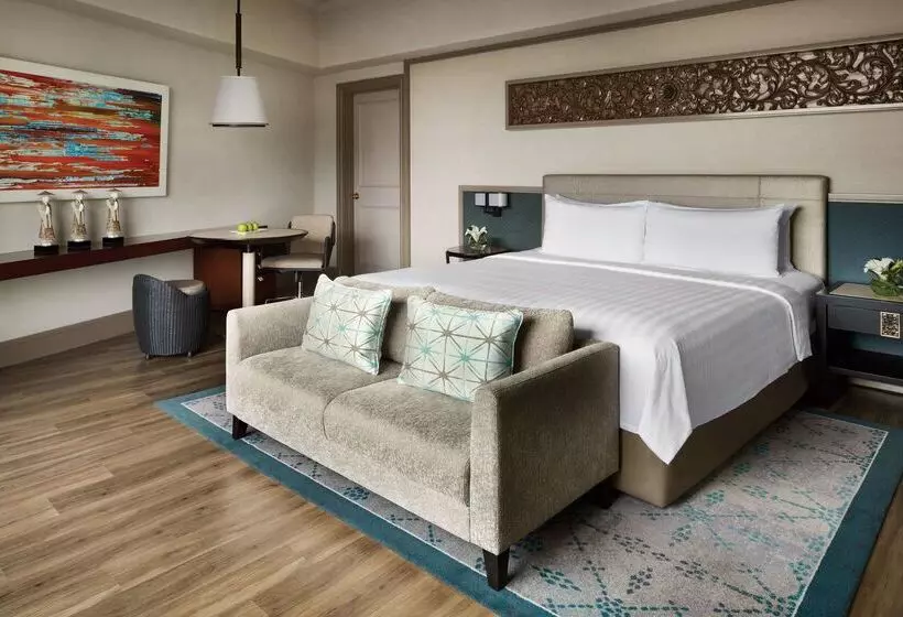 فندق Shangrila Surabaya