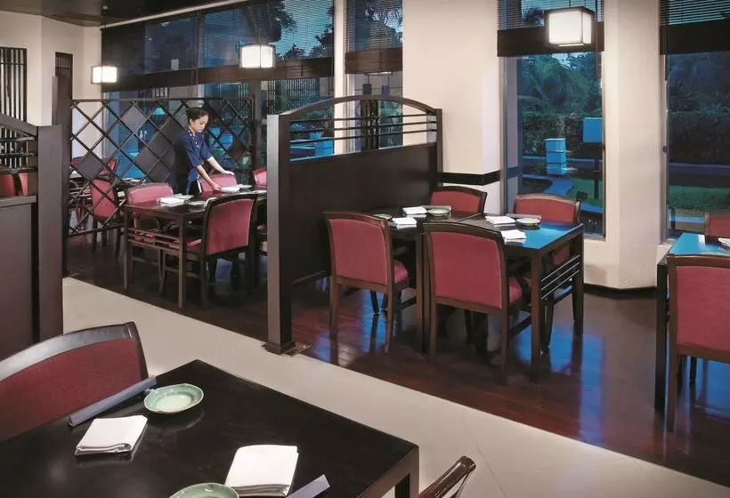 فندق Shangrila Surabaya