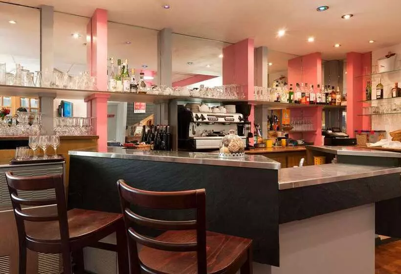 ホテル The Originals City, Hôtel Le Cheval Rouge, Tours Ouest