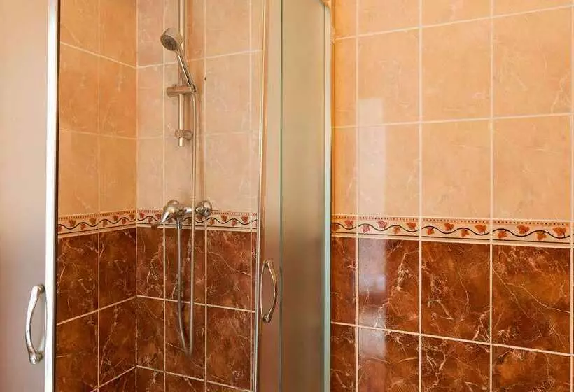 ホテル The Originals City, Hôtel Le Cheval Rouge, Tours Ouest